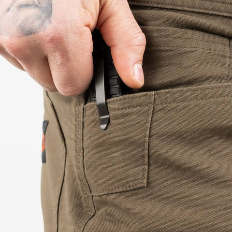 The Torra 9" Short
